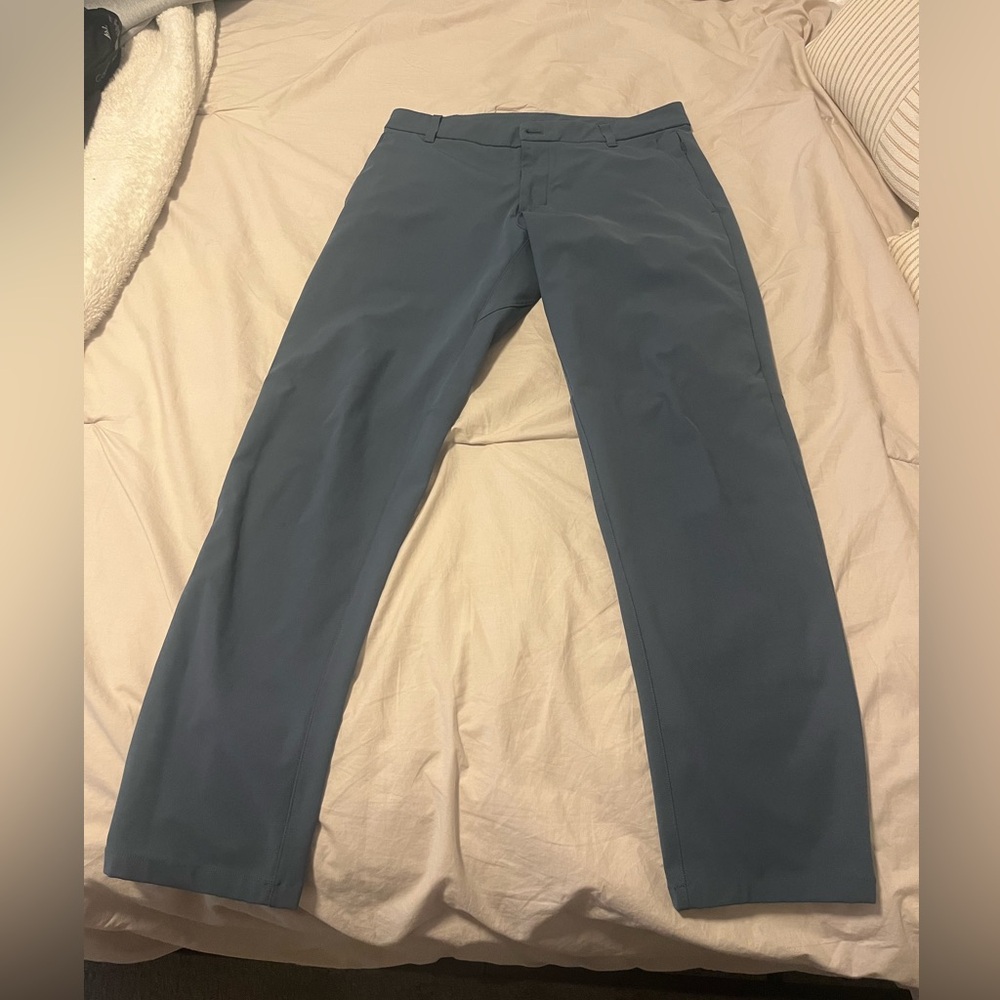 Lululemon Commission Mens Relaxed Fit 33W/31.5L Slate Blue Pants